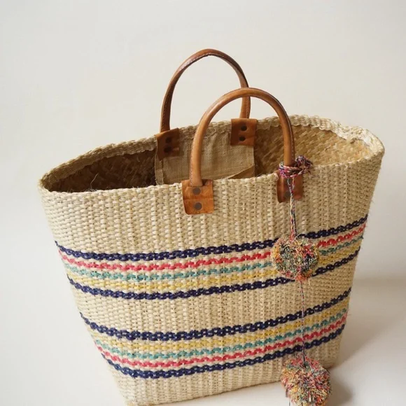 MAR Y SOL Caracas Striped Sisal/ Seagrass Pom Pom Market Tote - Picture 2 of 11